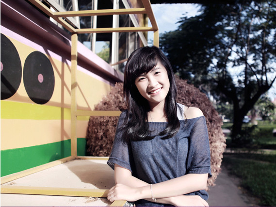 Trần Hà Uyên. Trần Hà Uyên