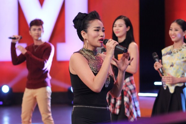 Á hậu Trà Giang, Duyên Anh Idol khoe body khỏe khoắn ảnh 6