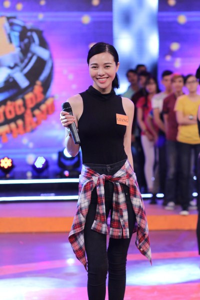 Á hậu Trà Giang, Duyên Anh Idol khoe body khỏe khoắn ảnh 1