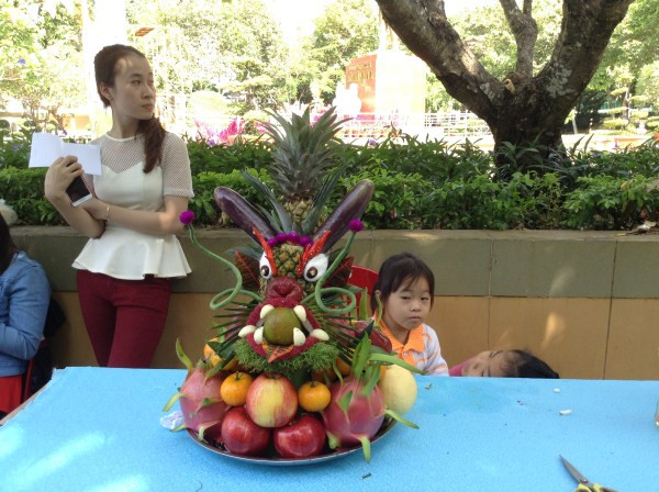 Rộn ràng hội thi cắm hoa, bày mâm ngũ quả tại Bà Rịa ảnh 2