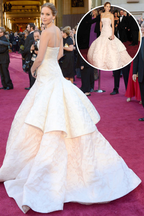 Sao Hollywood khoe đường cong “hút mắt” với váy hở lưng ảnh 6