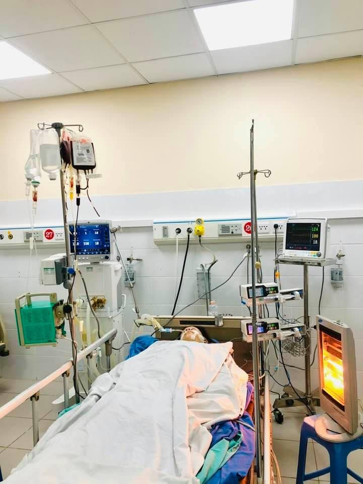 Bệnh nhân đã rơi vào trạng thái suy hô hấp, suy tuần hoàn, hôn mê do thiếu oxy não. Ảnh: BS cung cấp