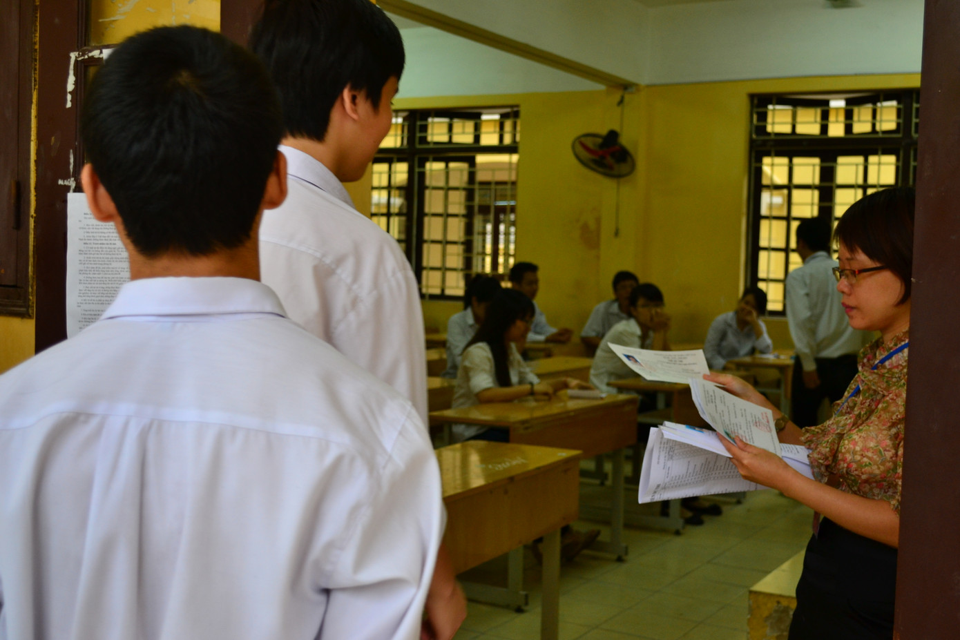 Thí sinh được gọi vào phòng thi môn đầu tiên: Ngữ Văn