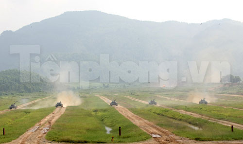 Tiêu diệt mục tiêu ngay từ loạt đạn đầu. Tiêu diệt mục tiêu ngay từ loạt đạn đầu