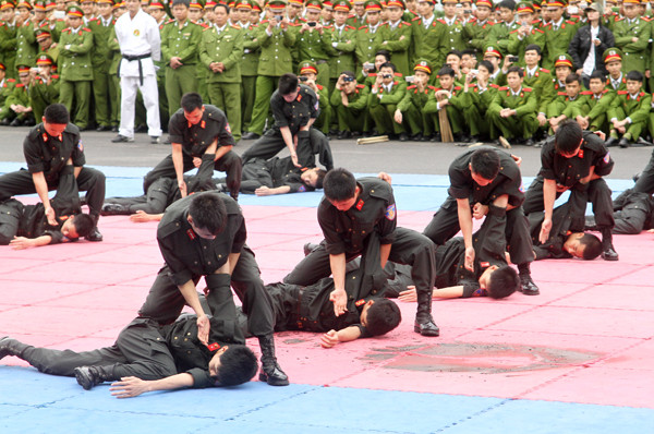 Các động tác thực hiện chuẩn xác, mau lẹ