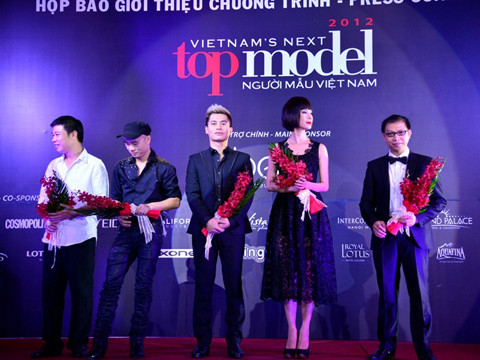 Chương trình Vietnam's Next Top Model 2012 ra mắt hoành tráng