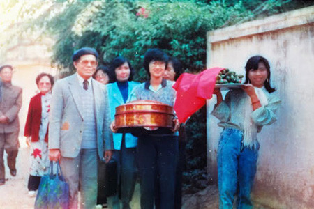  Một đám ăn hỏi thời bao cấp