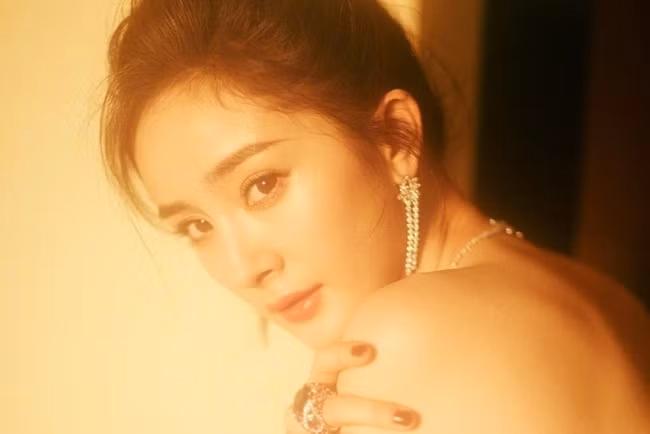 Angelababy vẫn xinh đẹp dù vóc dáng ngày càng 'cò hương' ảnh 18