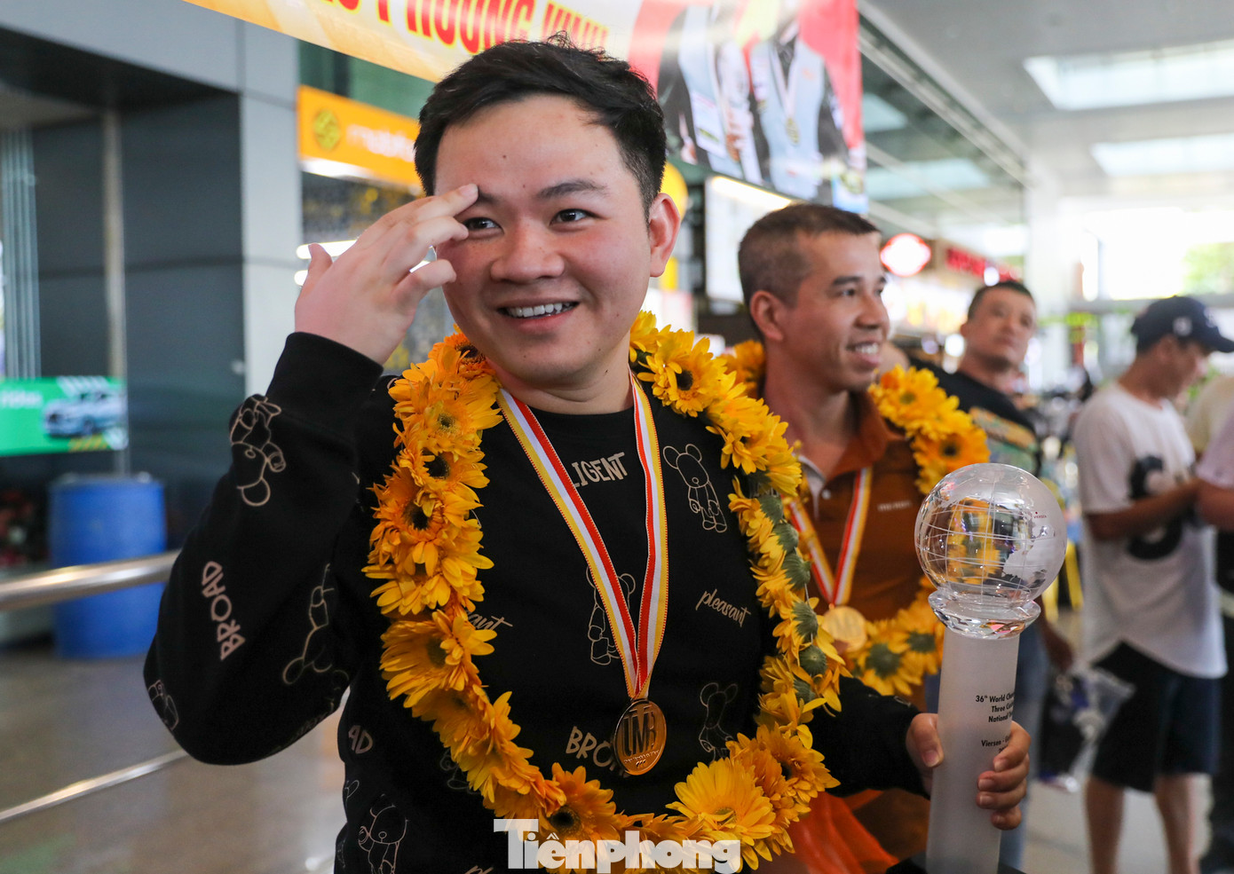 &quot;Trước khi đến với đường bi cuối cùng, cả hai đã bỏ lỡ nhiều cơ hội dứt điểm. Tôi đã hỏi anh Chiến khá kỹ về trường hợp bi có bị đá không, anh đã nói tôi đánh đúng vào điểm đó nếu như không ghi điểm thì vẫn có thể thủ được. Với tâm thế không còn gì để mất, tôi đã hoàn thành cú đánh một cách tốt nhất và đem về chiến thắng cho cả hai&quot;, Bao Phương Vinh nói về pha dứt điểm quyết định của trận đấu.