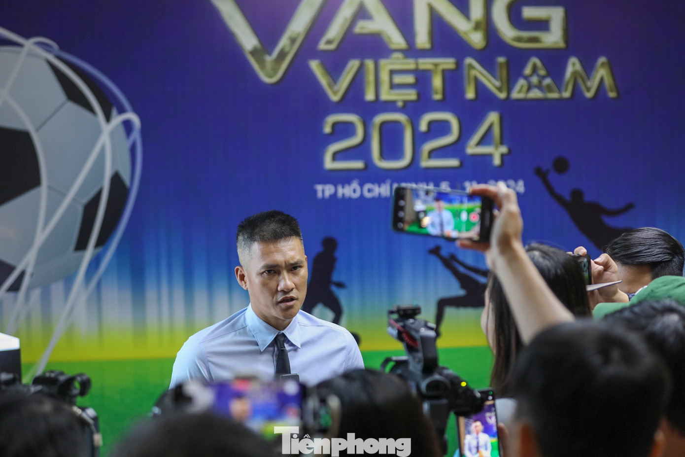 Lê Công Vinh chia sẻ trong buổi họp báo Quả bóng vàng 2024. Ảnh: Duy Anh.