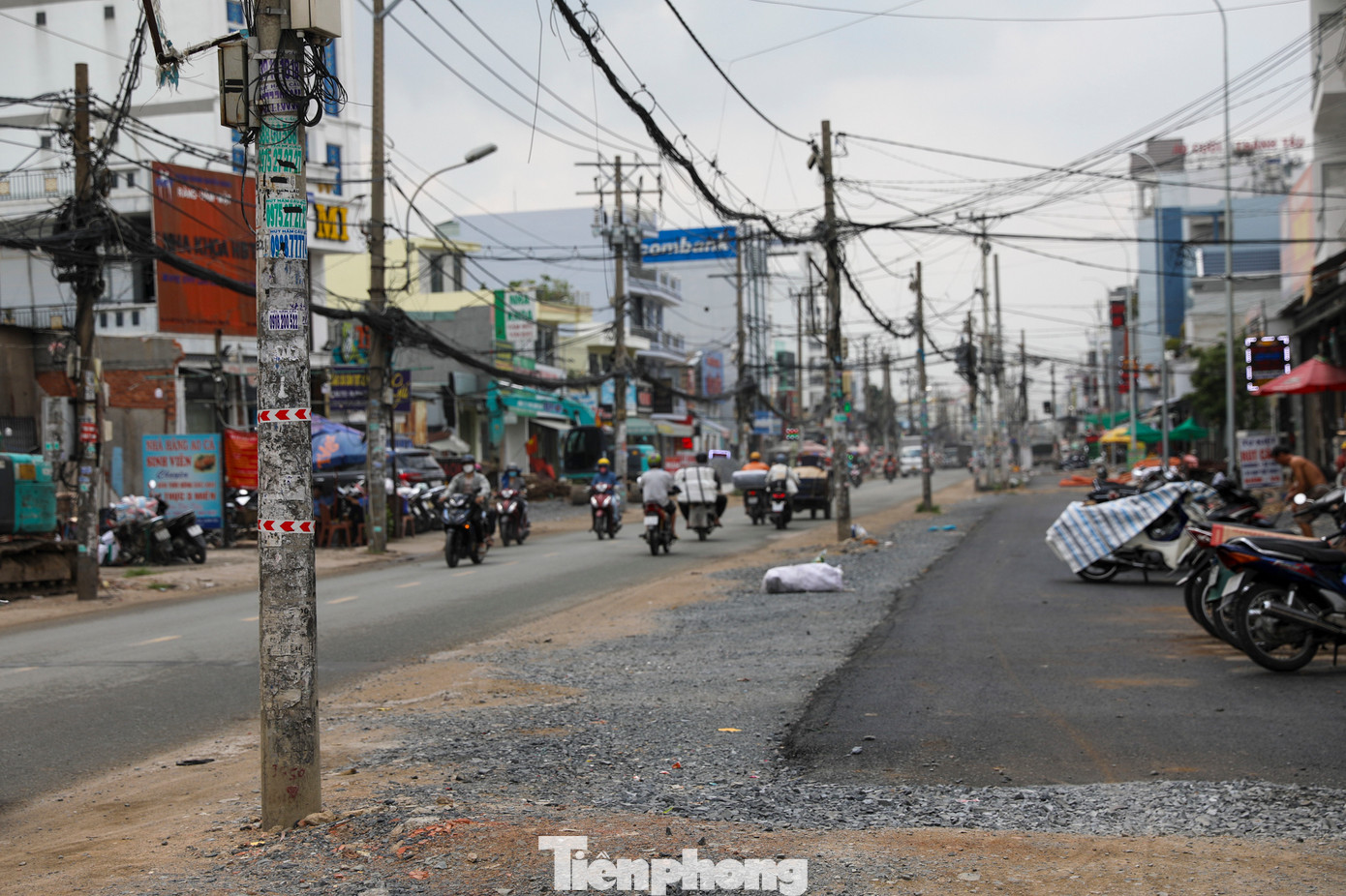 Sau khi việc bàn giao mặt bằng và hào kỹ thuật được hoàn thành, Tổng công ty Điện lực TPHCM sẽ thực hiện di dời đồng bộ lưới điện hiện hữu và ngầm hóa công trình điện để đảm bảo việc tiếp tục cung cấp điện cho người dân trong khu vực.