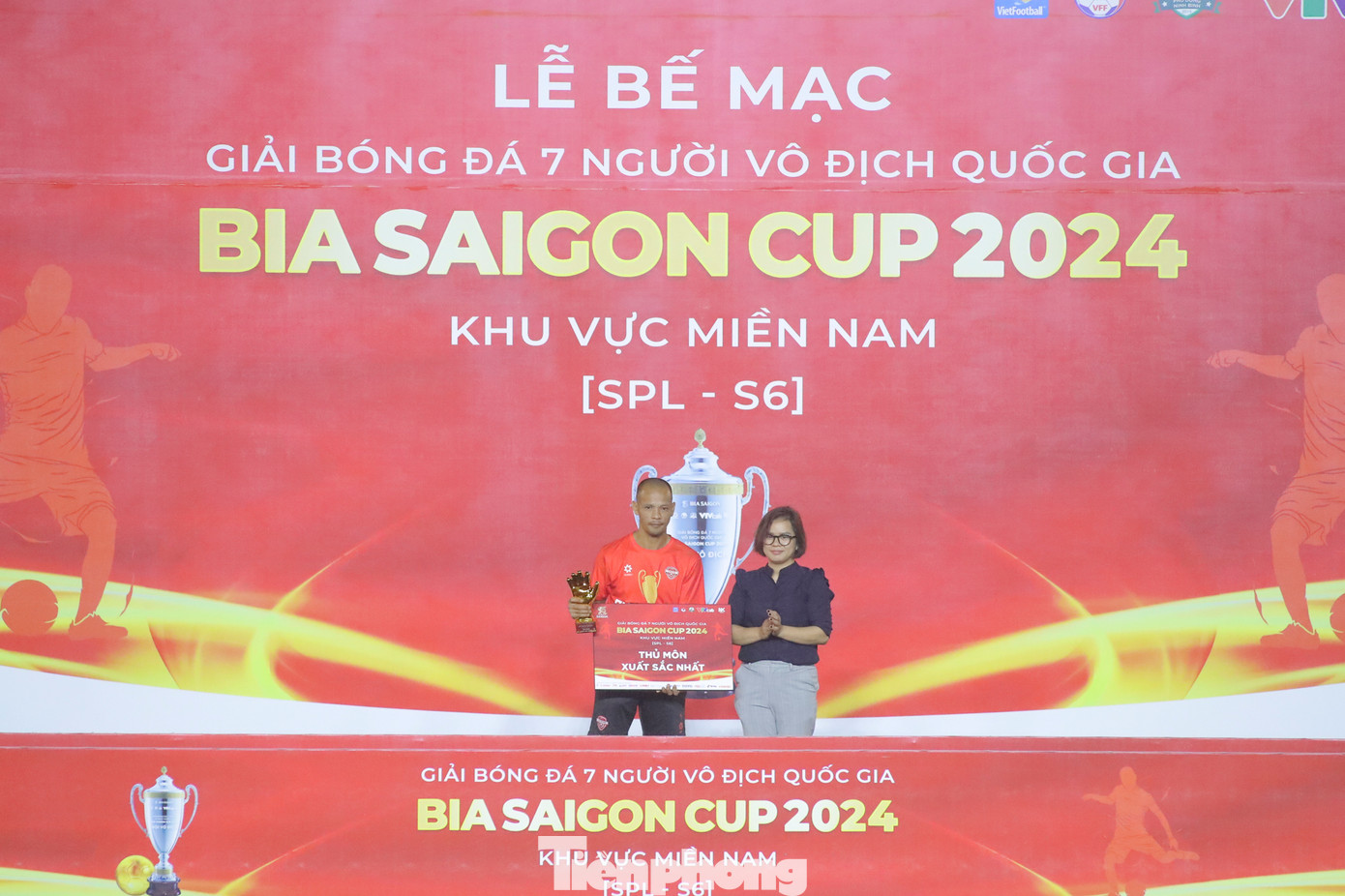 Thủ môn xuất sắc nhất: Ngô Đình Thuận (An Biên FC).