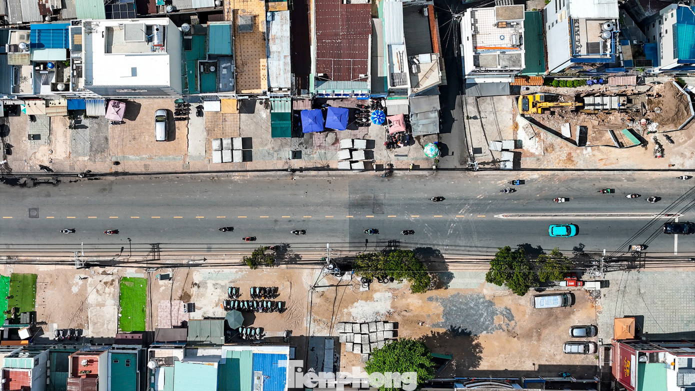 Quận 3 là địa phương cuối cùng bàn giao mặt bằng cho dự án metro số 2 với gần 7.200m2 diện tích cần bồi thường, giải phóng mặt bằng, 112 trường hợp bị ảnh hưởng.