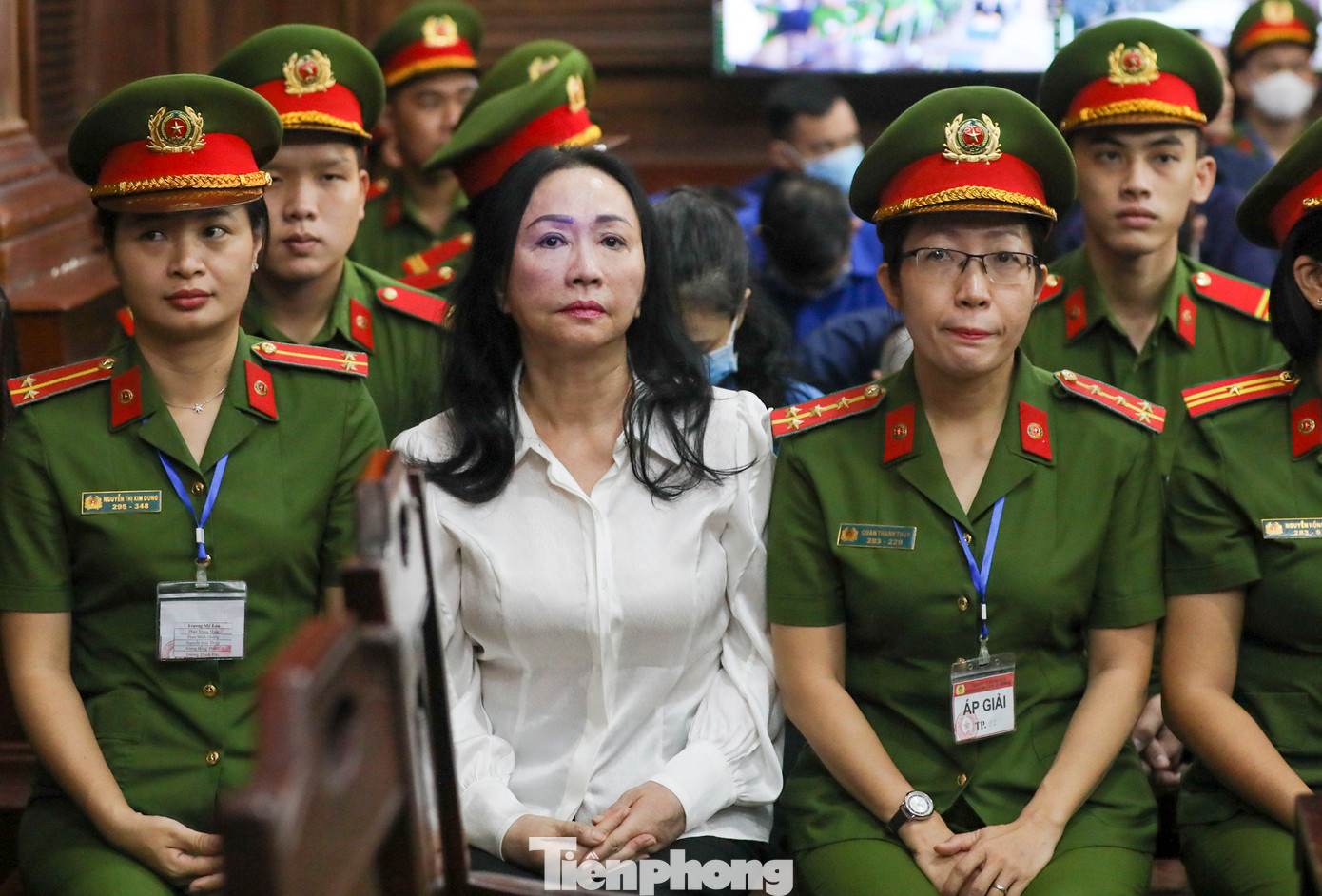 Bà Trương Mỹ Lan, Chủ tịch Tập đoàn Vạn Thịnh Phát tại phiên tòa trước đó. Bà Trương Mỹ Lan, Chủ tịch Tập đoàn Vạn Thịnh Phát tại phiên tòa trước đó.