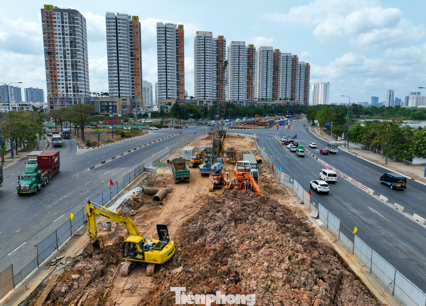 Đây là một trong những nút giao thông quan trọng ở khu vực cửa ngõ phía Đông TPHCM nối kết các tuyến đường trục chính Mai Chí Thọ, Võ Nguyên Giáp, Đồng Văn Cống.