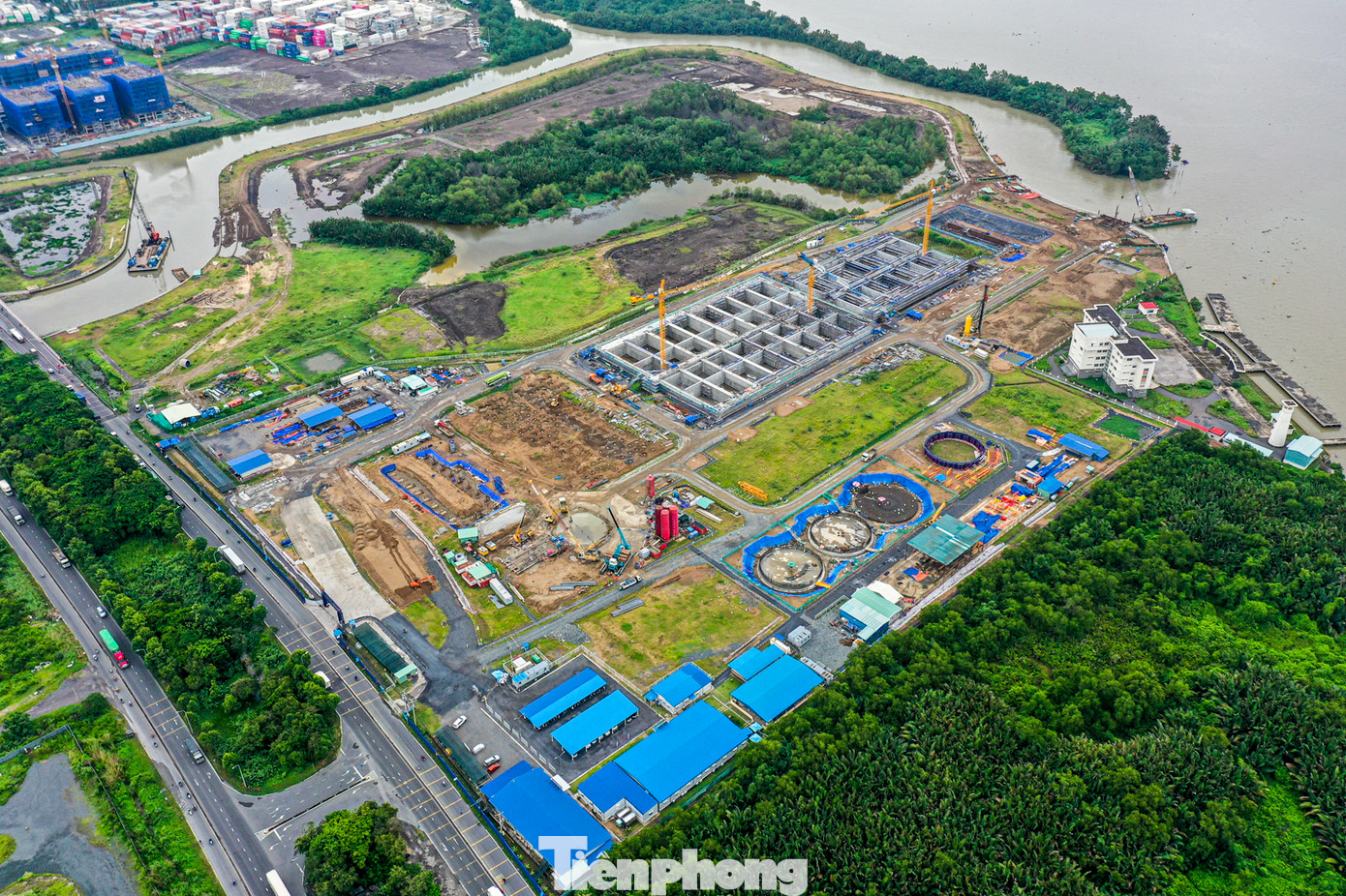 Ông Bùi Thanh Tân, Giám đốc Ban quản lý Dự án Đầu tư xây dựng hạ tầng đô thị TPHCM, cho biết gói thầu XL-02 là hạng mục lớn và quan trọng nhất của toàn bộ dự án Vệ sinh môi trường TPHCM giai đoạn 2.