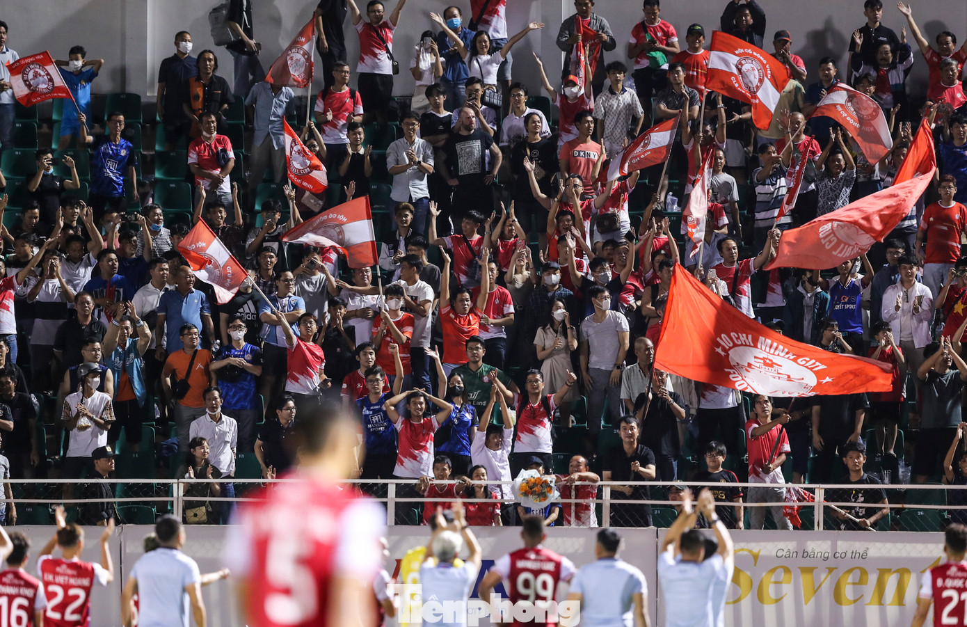 Có được chiến thắng quan trọng trước CLB Bình Định, đoàn quân của HLV Phùng Thanh Phương đã chấm dứt được mạch 3 trận thua liên tiếp và vươn lên đứng thứ 6 trên bảng xếp hạng với 15 điểm. Có được chiến thắng quan trọng trước CLB Bình Định, đoàn quân của HLV Phùng Thanh Phương đã chấm dứt được mạch 3 trận thua liên tiếp và vươn lên đứng thứ 6 trên bảng xếp hạng với 15 điểm.