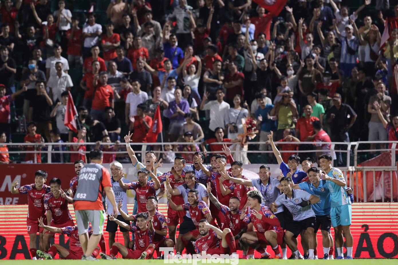 Chủ nhà TPHCM sau 5 trận chỉ hoà và thua tại V.League, cuối cùng cũng đã biết thắng, nhất là khi ngoại binh của họ đã biết cách ghi bàn.