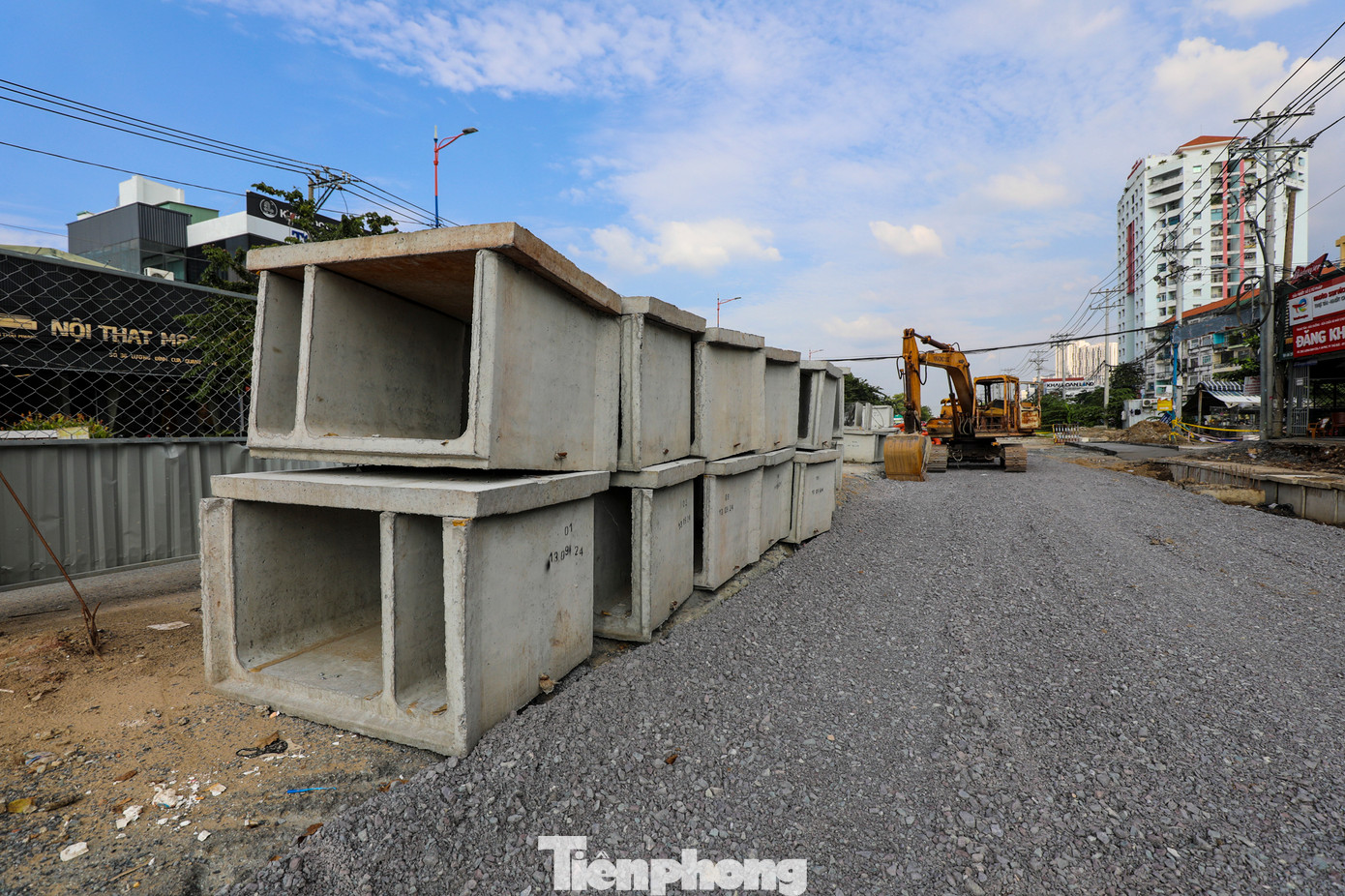 Theo Ban giao thông, hiện nay dự án còn xử lý nền đất yếu, di dời tiện ích. Theo Ban giao thông, hiện nay dự án còn xử lý nền đất yếu, di dời tiện ích.