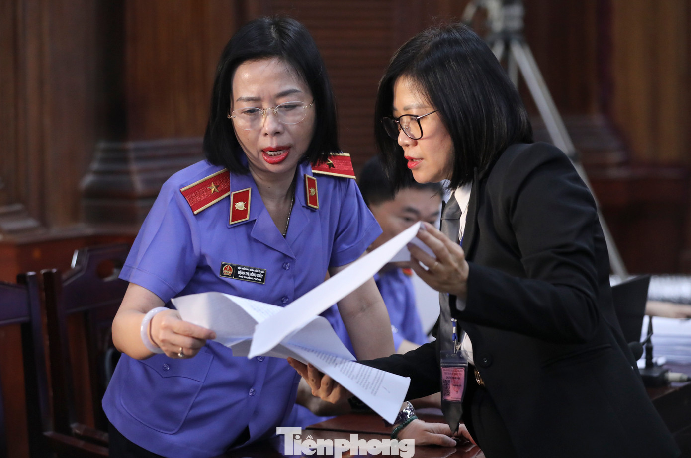 Trong vụ án này, bà Trương Mỹ Lan bị xét xử về các tội "Tham ô tài sản", "Đưa hối lộ" và "Vi phạm quy định về cho vay trong hoạt động của các tổ chức tín dụng".