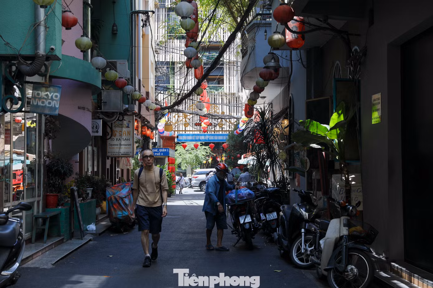 Tuyến đường tập trung nhiều địa điểm vui chơi, ăn uống, giải trí... thu hút đông đảo người dân, du khách trong nước và quốc tế đến tham quan, trải nghiệm.