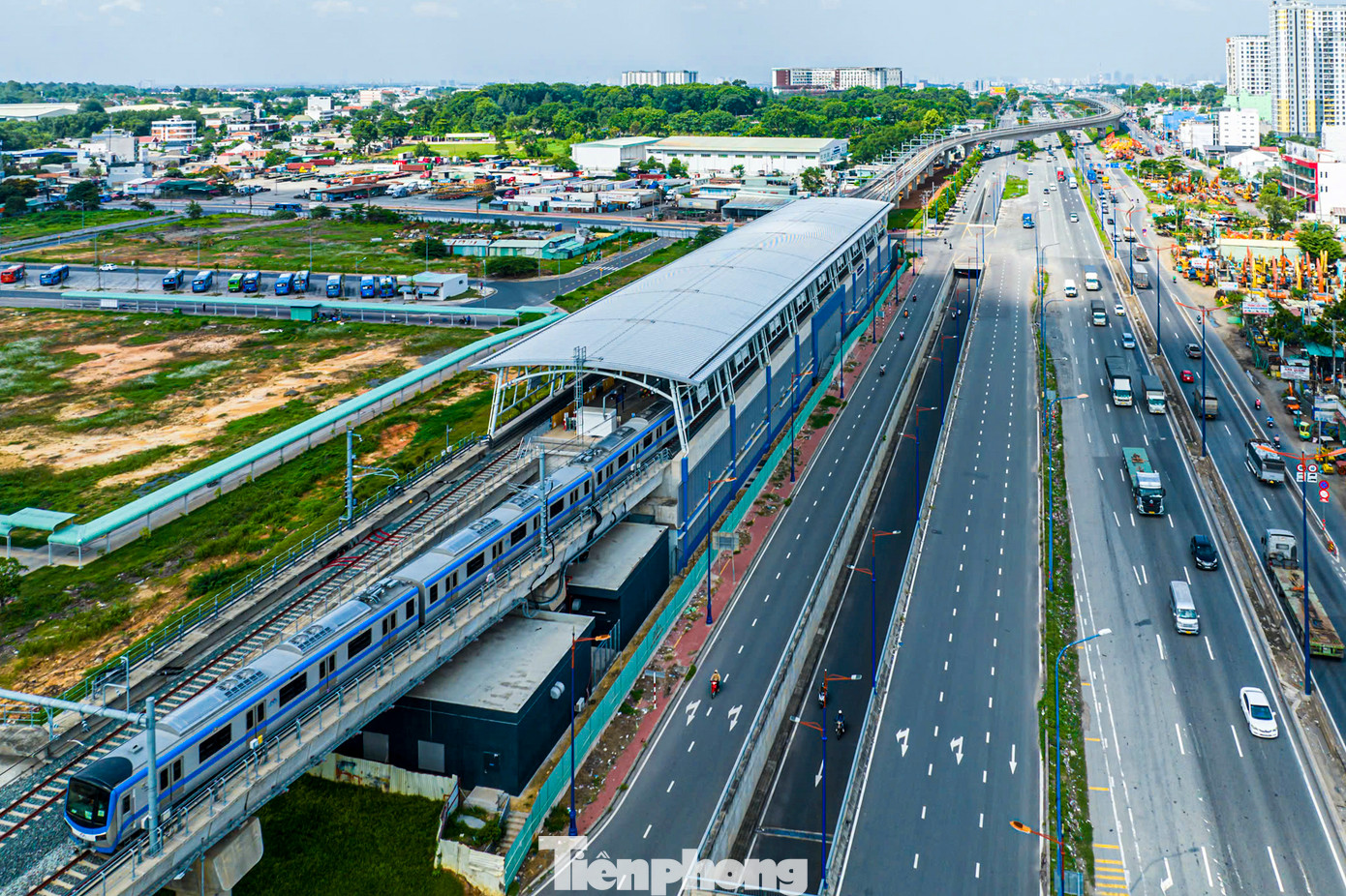 Dự án với 11 ga trên cao chạy dọc theo Xa lộ Hà Nội - Võ Nguyên Giáp, xuống 3 ga ngầm ở trung tâm thành phố.