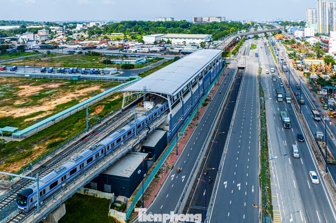 Dự án với 11 ga trên cao chạy dọc theo Xa lộ Hà Nội - Võ Nguyên Giáp, xuống 3 ga ngầm ở trung tâm thành phố.