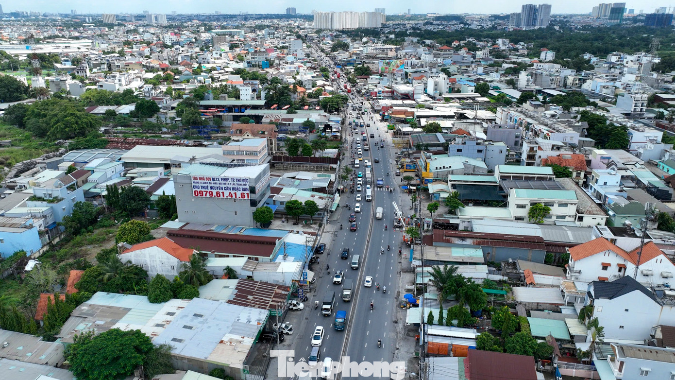 Ông Trần Quang Lâm, Giám đốc Sở Giao thông Vận tải TPHCM cho biết, việc mở rộng quốc lộ 13 hiện rất cấp thiết bởi áp lực giao thông trên tuyến ngày càng tăng.