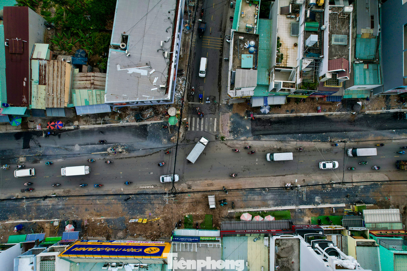 Được khởi công vào tháng 3/2023, dự án mở rộng đường Tân Kỳ Tân Quý (đoạn qua quận Bình Tân) với tổng mức đầu tư hơn 237 tỷ đồng, do Ban Quản lý dự án đầu tư xây dựng các công trình giao thông (Ban Giao thông) TPHCM làm chủ đầu tư.