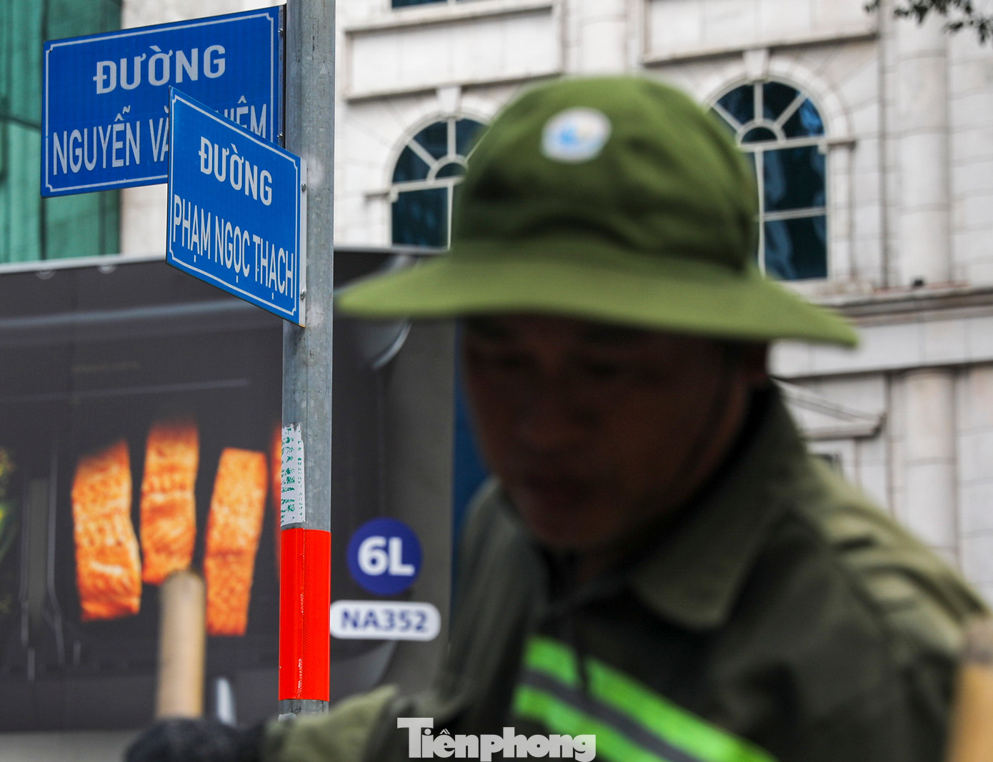 Tuyến đường Phạm Ngọc Thạch nằm trong danh mục 12 vỉa hè và 64 hẻm ở quận 1 được cải tạo trong năm 2024 - 2025. Danh mục này còn bao gồm vỉa hè các tuyến đường: Nguyễn Thị Nghĩa, Nguyễn Văn Cừ, Nguyễn Văn Chiêm, Nguyễn Trãi...