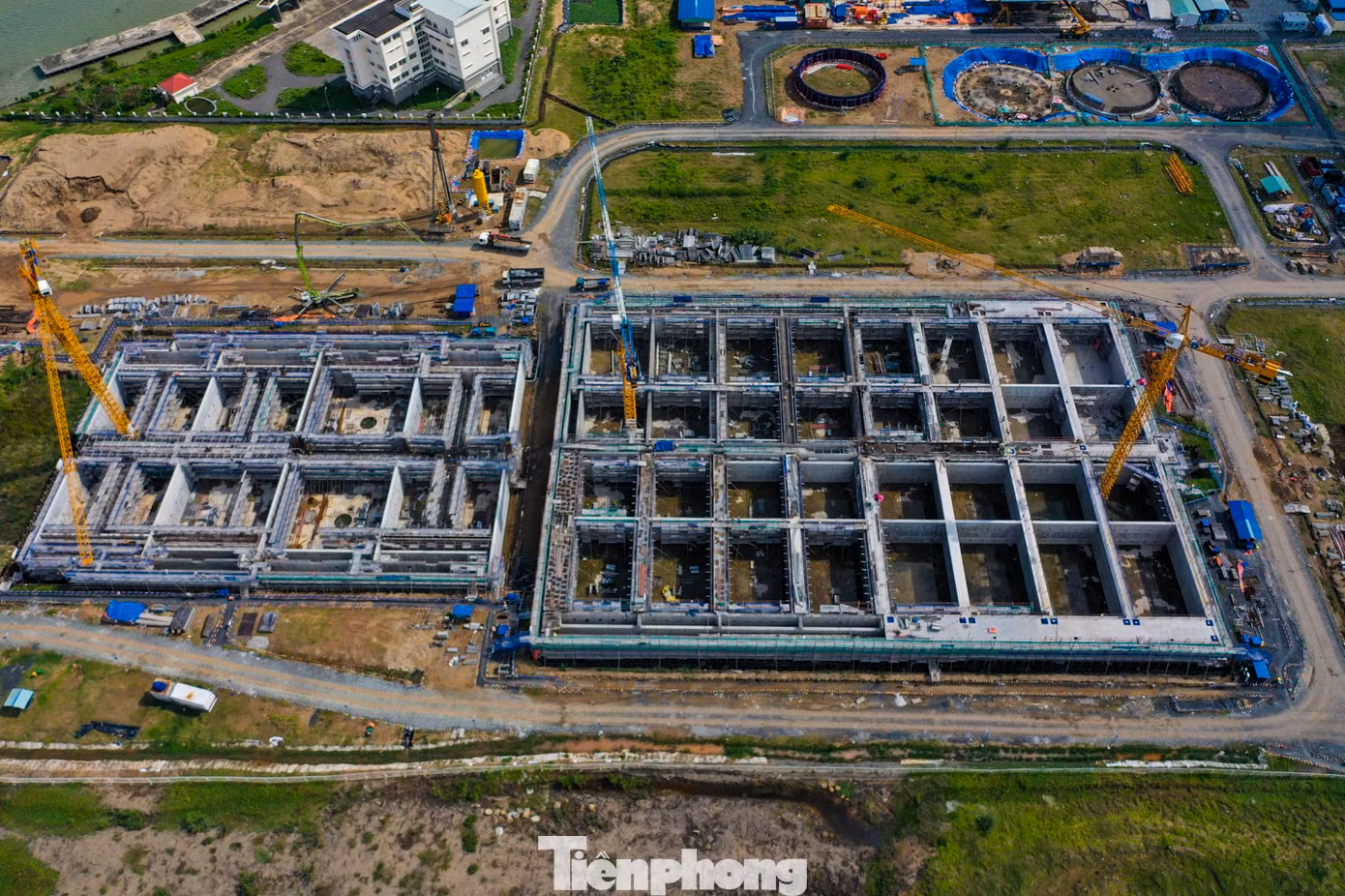 Với công suất xử lý 480.000 m3 nước thải mỗi ngày đêm, nhà máy Nhiêu Lộc - Thị Nghè quy mô lớn nhất nước và Đông Nam Á, được áp dụng công nghệ xử lý sinh học hiện đại nhất hiện nay.
