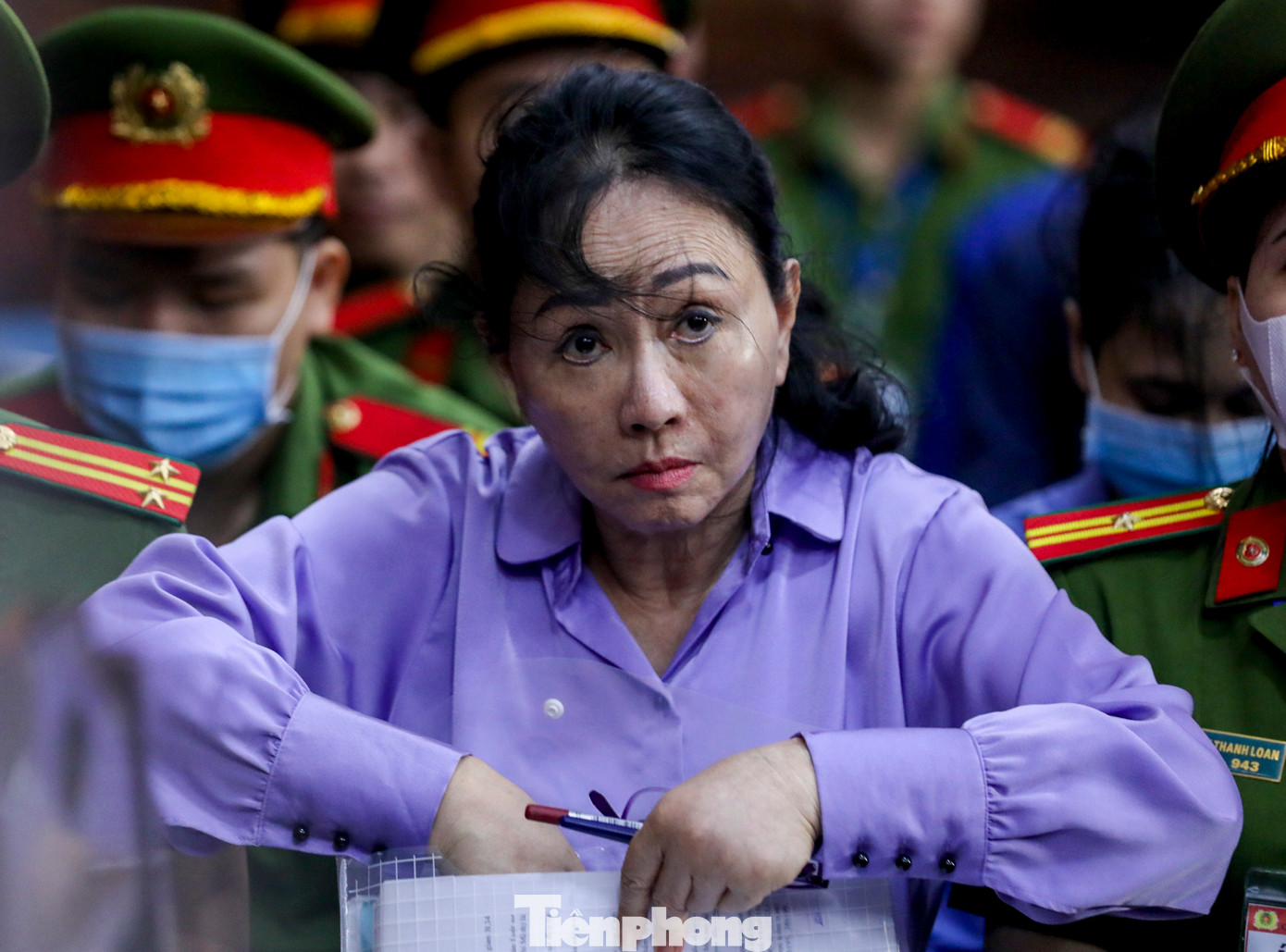 Sáng 20/3, phiên tòa xét xử bị cáo Trương Mỹ Lan (68 tuổi, Chủ tịch HĐQT Tập đoàn Vạn Thịnh Phát) cùng 85 đồng phạm liên quan đến vụ án xảy ra tại Tập đoàn Vạn Thịnh Phát, Ngân hàng TMCP Sài Gòn (SCB) và các đơn vị liên quan tiếp tục tranh luận với phần bào chữa của các luật sư.