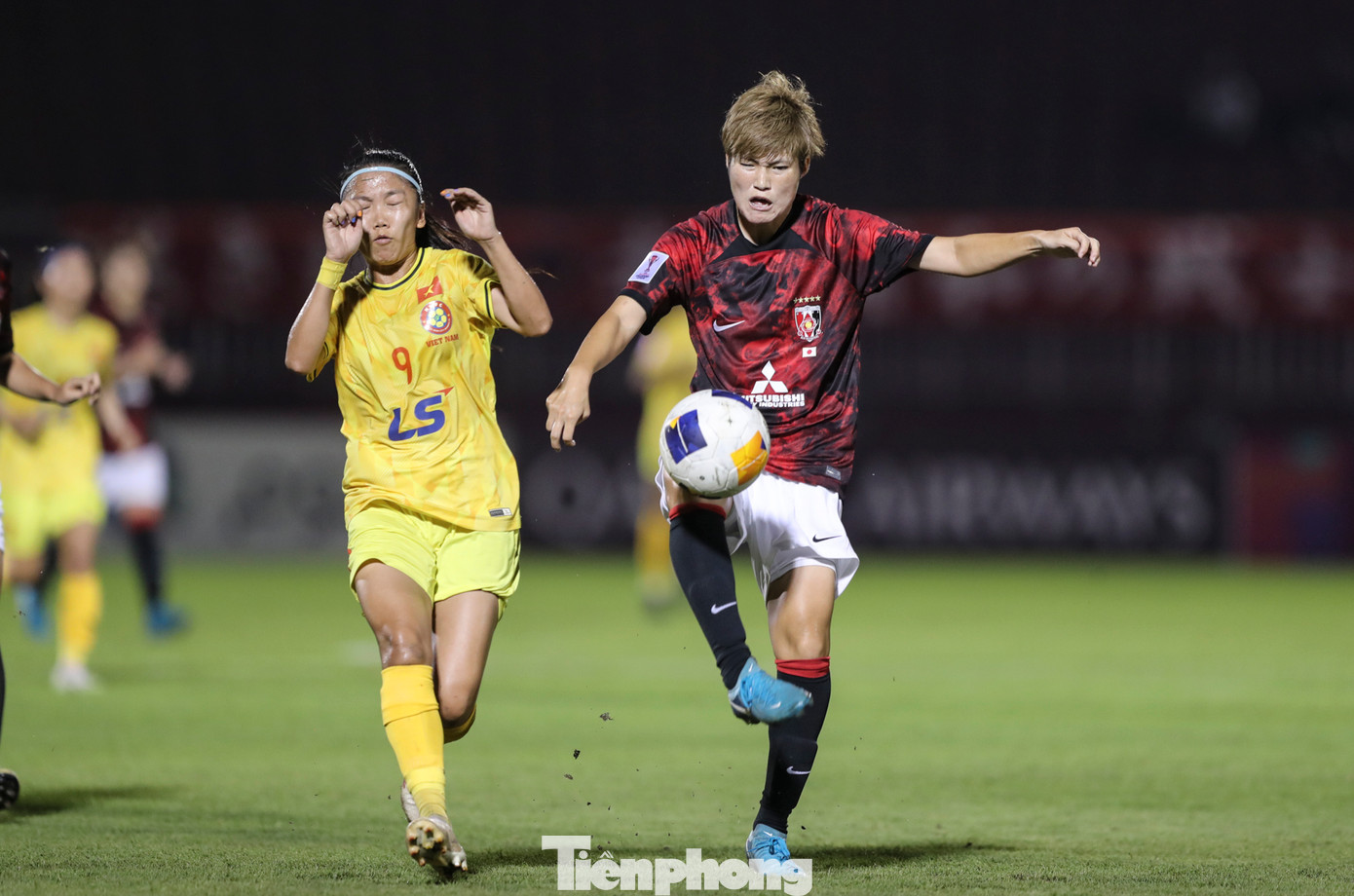 Sự chênh lệch về chuyên môn khiến cho đội chủ nhà không thể tạo bất ngờ trước Urawa Red Diamonds. Sự chênh lệch về chuyên môn khiến cho đội chủ nhà không thể tạo bất ngờ trước Urawa Red Diamonds.