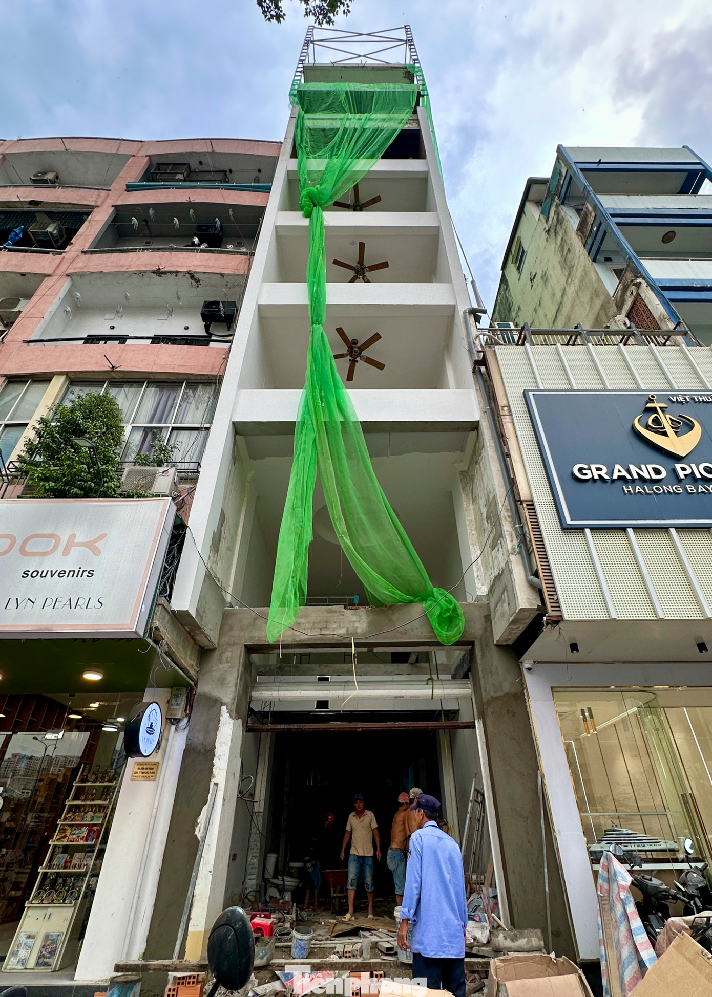 Trình bày với tòa, bà Trương Mỹ Lan còn mong muốn giữ lại một số tài sản nhà đất ở trung tâm TPHCM. Trong ảnh là căn nhà đất số 24 Lê Lợi (quận 1) được bà Lan xin giữ lại với lý do đây là tài sản mẹ bà cho riêng Trương Huệ Vân (cháu bà Lan) không liên quan vụ án.