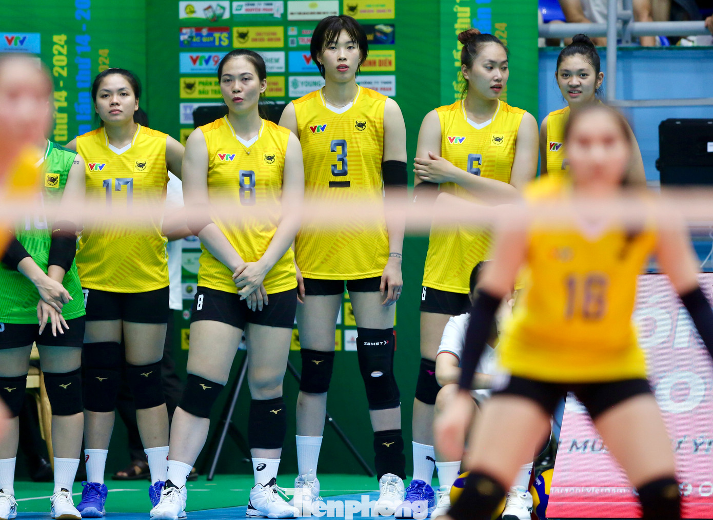 HLV Thái Quang Lai cho Thanh Thúy ra nghỉ từ cuối ván 1, sau đó luân phiên sử dụng tay đập này ở 3 ván còn lại nhưng vẫn không mang lại hiệu quả như mong muốn.