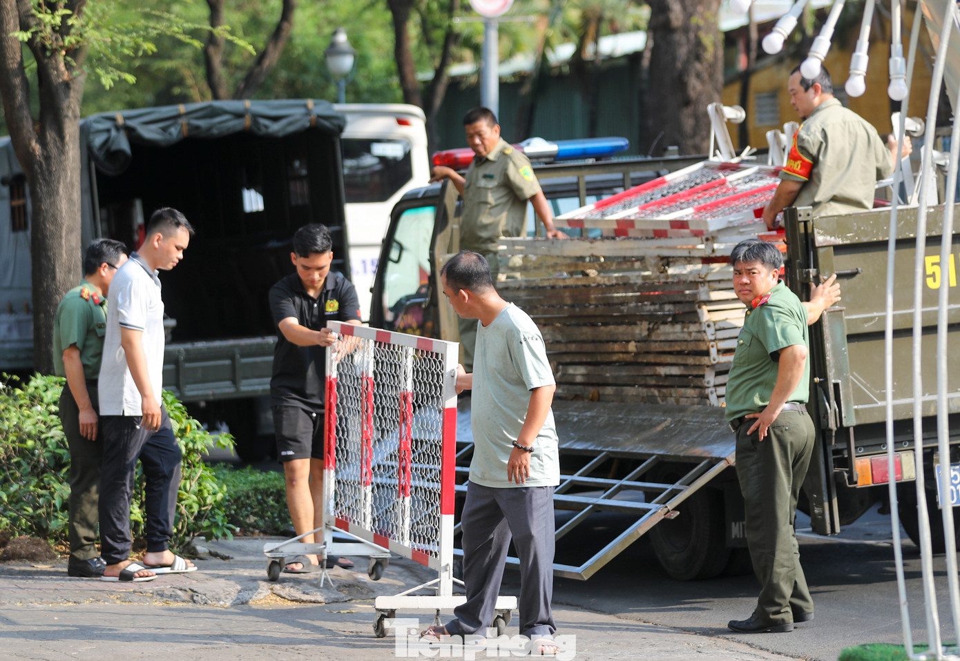 Theo ghi nhận của Tiền Phong, chiều 4/3 công tác chuẩn bị về an ninh và cơ sở vật chất cho phiên tòa xét xử vụ án Vạn Thịnh Phát đã cơ bản hoàn tất.