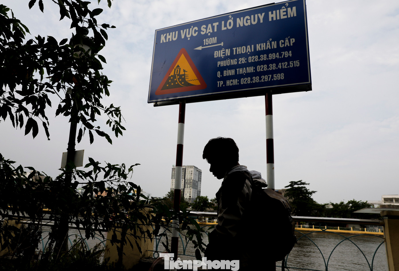 Mới đây, Phó Chủ tịch UBND TPHCM Nguyễn Văn Dũng đã yêu cầu Sở GTVT TPHCM, Ban Quản lý dự án đầu tư xây dựng các công trình giao thông (Ban Giao thông) chậm nhất đến ngày 30/6 phải khởi công lại Dự án chống sạt lở bán đảo Thanh Đa. Mới đây, Phó Chủ tịch UBND TPHCM Nguyễn Văn Dũng đã yêu cầu Sở GTVT TPHCM, Ban Quản lý dự án đầu tư xây dựng các công trình giao thông (Ban Giao thông) chậm nhất đến ngày 30/6 phải khởi công lại Dự án chống sạt lở bán đảo Thanh Đa.