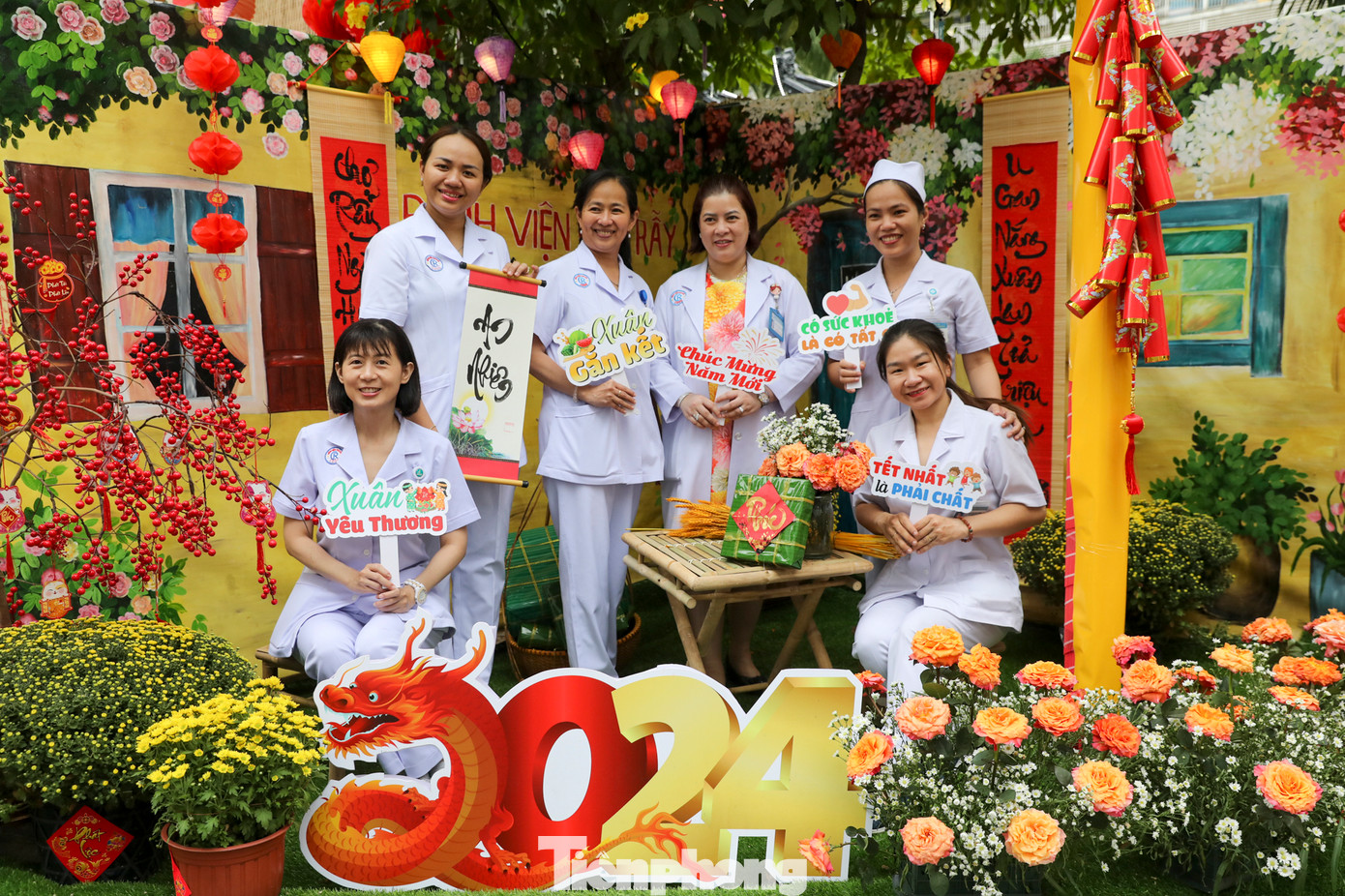 Đường hoa sẽ hoạt động xuyên suốt kỳ nghỉ Tết để phục vụ nhu cầu tham quan, giải trí của không chỉ nhân viên y tế, người bệnh, thân nhân mà cả những du khách và người dân TPHCM.