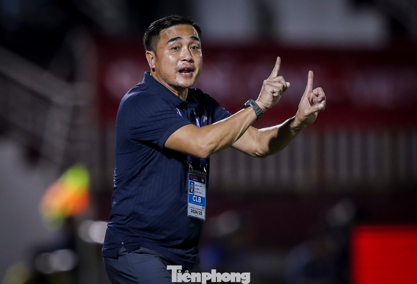 Cả HLV Phùng Thanh Phương và Nguyễn Đức Thắng đều chia sẻ sẽ còn nhiều việc phải làm với các học trò để chuẩn bị cho các vòng đấu sắp tới. Cả HLV Phùng Thanh Phương và Nguyễn Đức Thắng đều chia sẻ sẽ còn nhiều việc phải làm với các học trò để chuẩn bị cho các vòng đấu sắp tới.