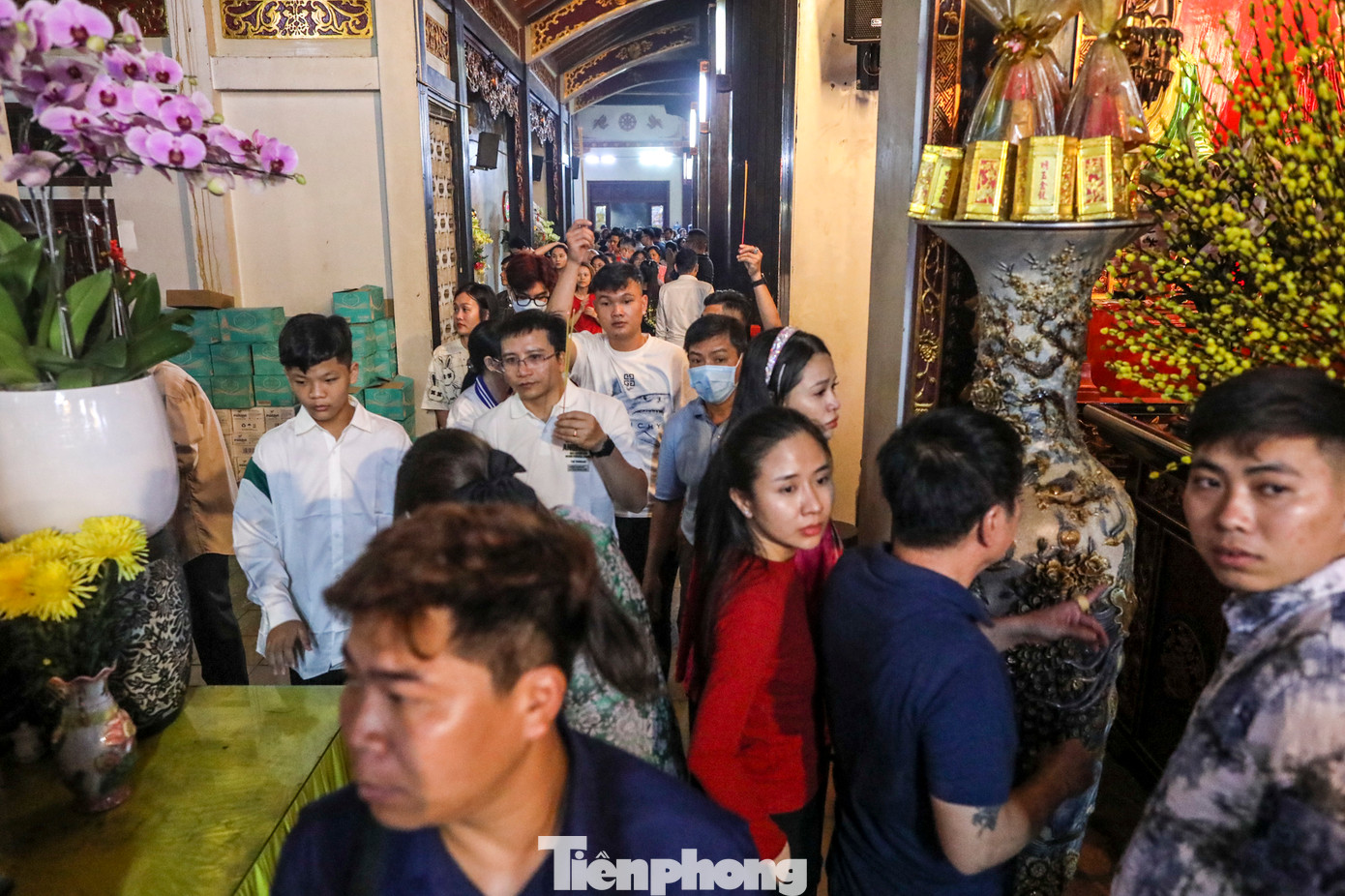 Người Việt tin rằng đi lễ đầu năm không đơn giản chỉ để ước nguyện, mà đó còn là khoảnh khắc để con người hòa mình vào chốn tâm linh, bỏ lại phía sau bao vất vả trong cuộc sống mưu sinh.