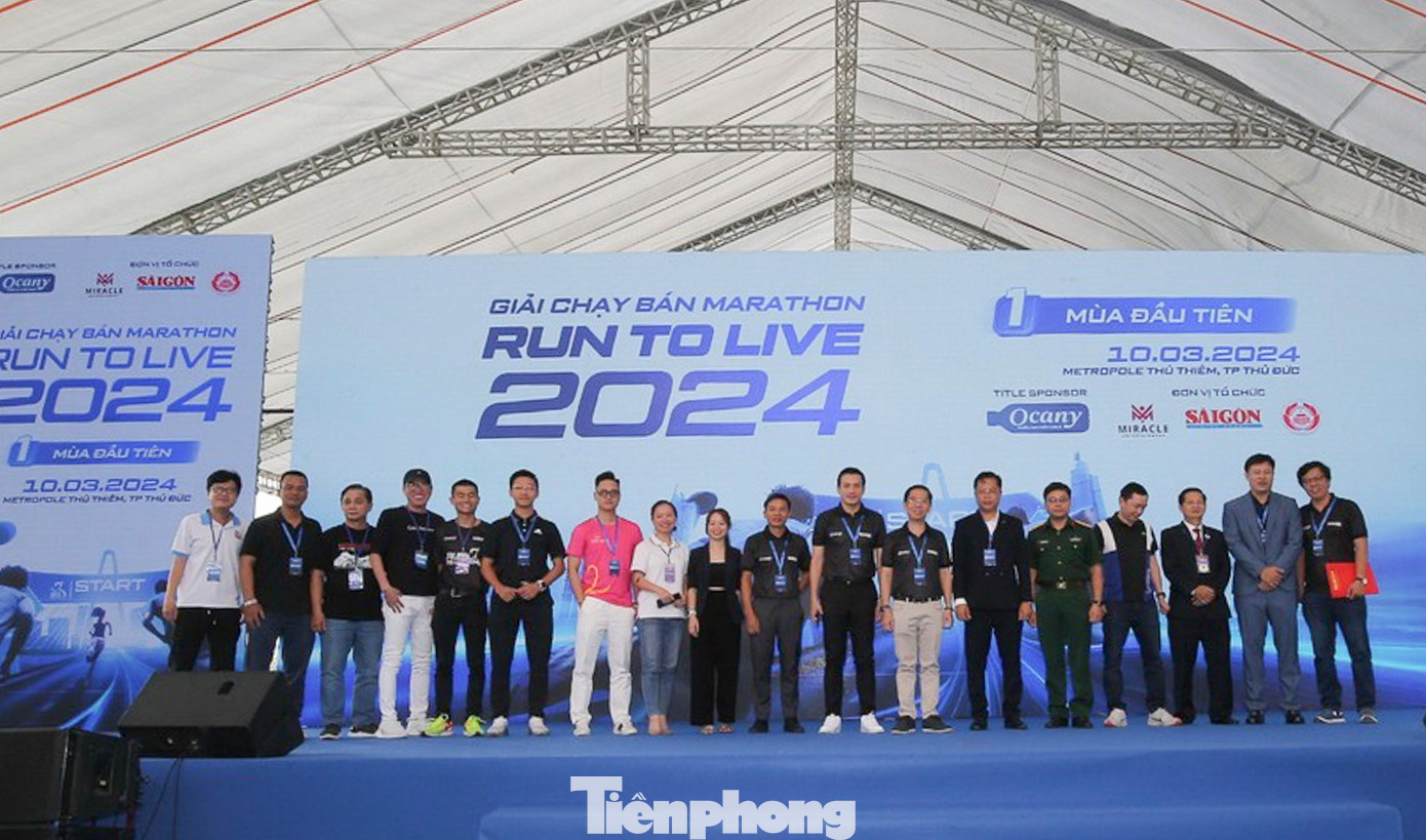 Các nhà tổ chức giải đã nhận được rất nhiều sự đồng hành và hỗ trợ từ những cơ quan chức năng để bảo đảm Run To Live 2024 về đích an toàn.