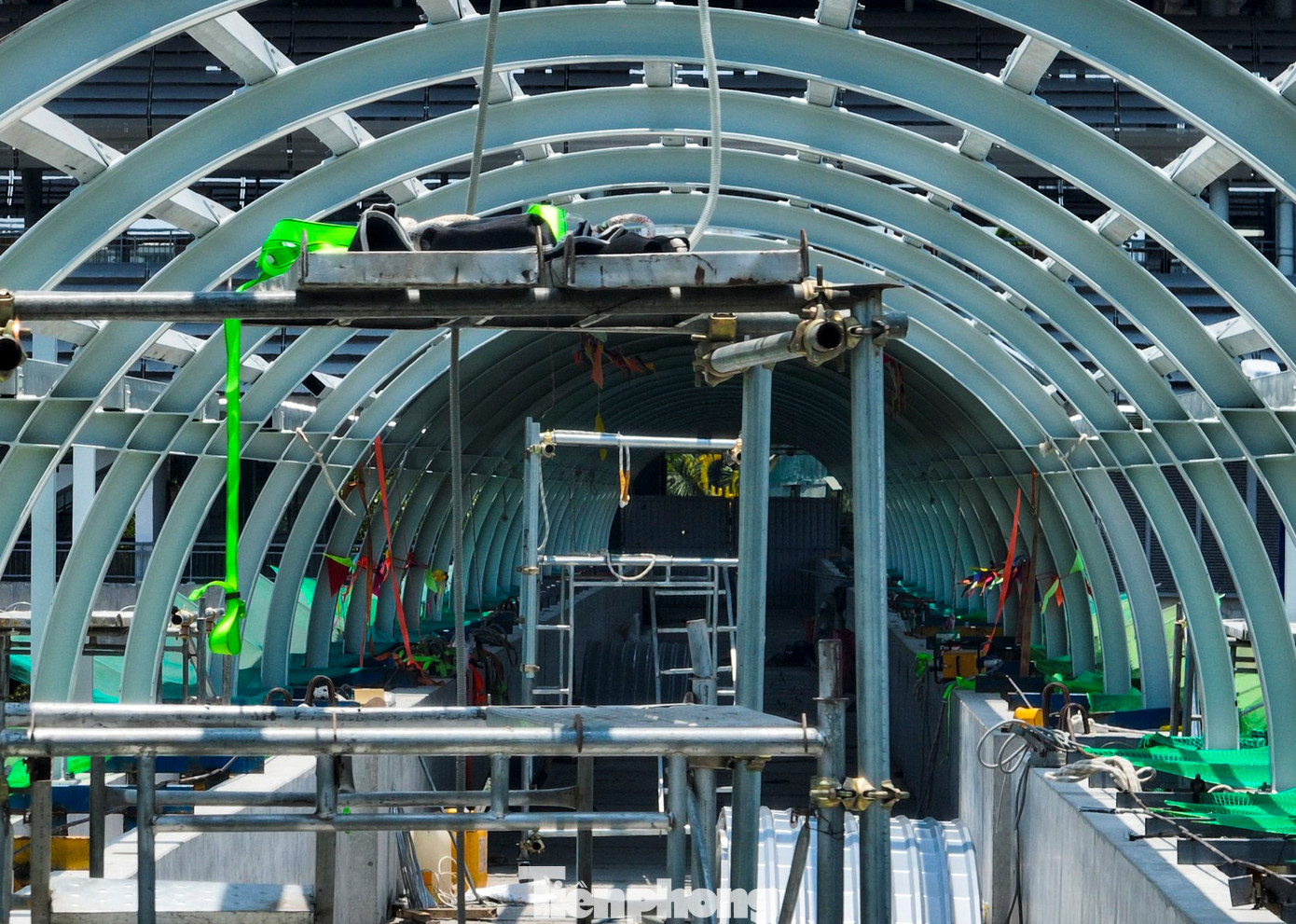 Thời gian tới, các đơn vị thống nhất sẽ bổ sung nhân lực, mũi thi công tại các vị trí đã được bàn giao mặt bằng và được cấp phép thi công.