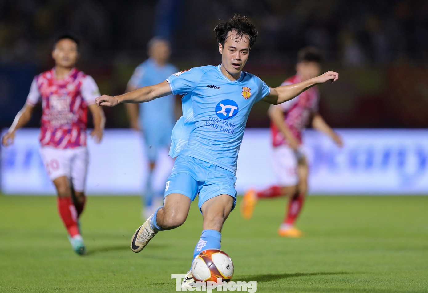 Thép Xanh Nam Định đặt quyết tâm rất cao trong chuyến làm khách trước CLB TPHCM. Một chiến thắng là điều mà thầy trò HLV Vũ Hồng Việt hướng đến để tiếp tục nuôi tham vọng cho cuộc đua vô địch. Thép Xanh Nam Định đặt quyết tâm rất cao trong chuyến làm khách trước CLB TPHCM. Một chiến thắng là điều mà thầy trò HLV Vũ Hồng Việt hướng đến để tiếp tục nuôi tham vọng cho cuộc đua vô địch.