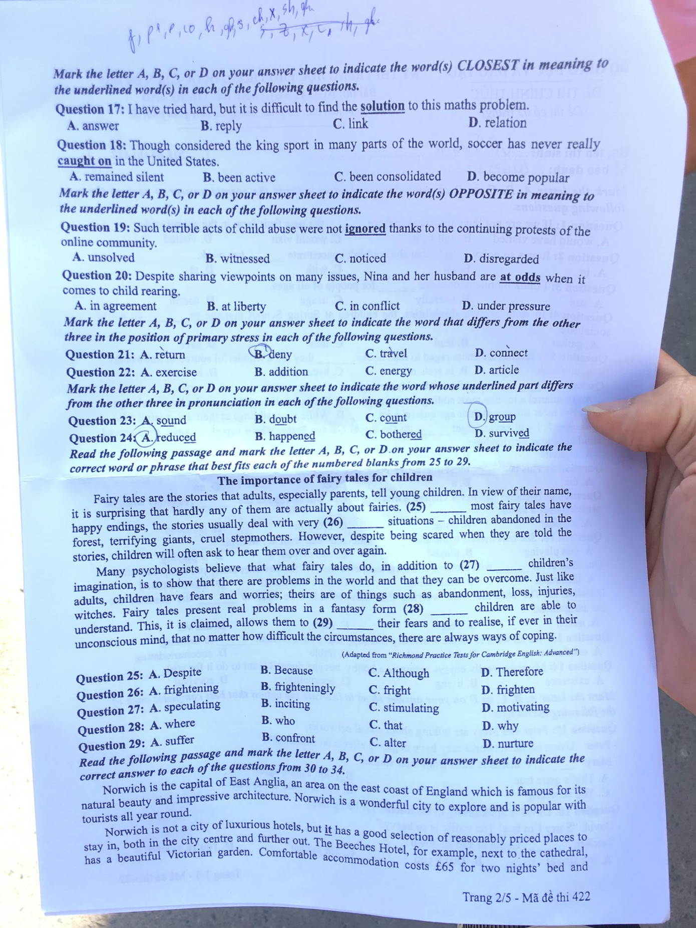 Đề Ngoại ngữ dễ thở, nhiều thí sinh thở phào tự tin đạt 8 điểm ảnh 13