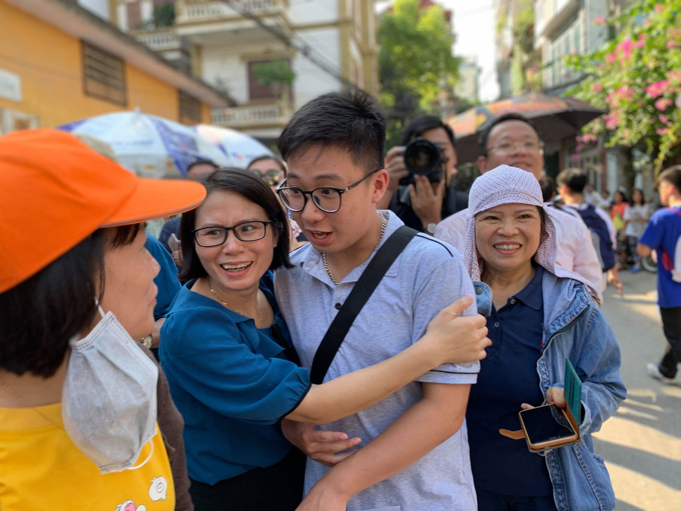 Đề Ngoại ngữ dễ thở, nhiều thí sinh thở phào tự tin đạt 8 điểm ảnh 10