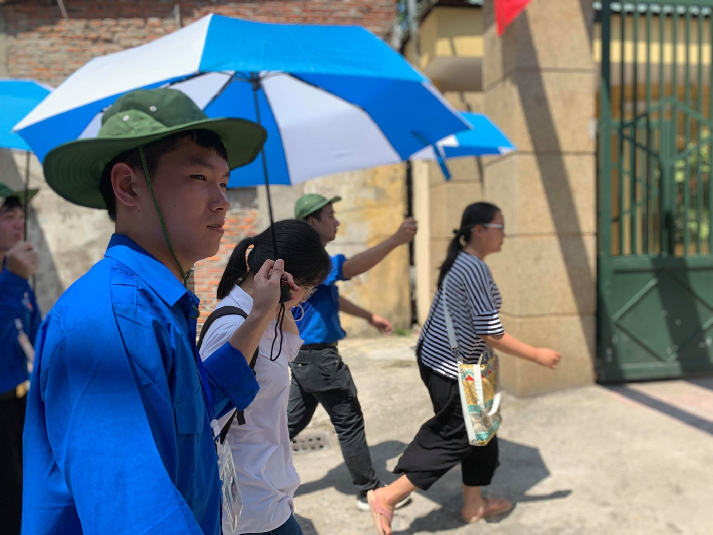 Đề Ngoại ngữ dễ thở, nhiều thí sinh thở phào tự tin đạt 8 điểm ảnh 19