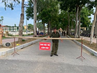 Đề Ngoại ngữ dễ thở, nhiều thí sinh thở phào tự tin đạt 8 điểm ảnh 45