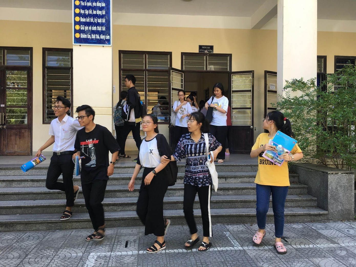 Thí sinh Đà Nẵng hoàn thành buổi thi cuối cùng trong kỳ thi THPT quốc gia năm nay. Ảnh: Thanh Trần. Bộ GD&ĐT họp báo nóng thi THPT 2019: Chưa thấy gian lận có tổ chức ảnh 14