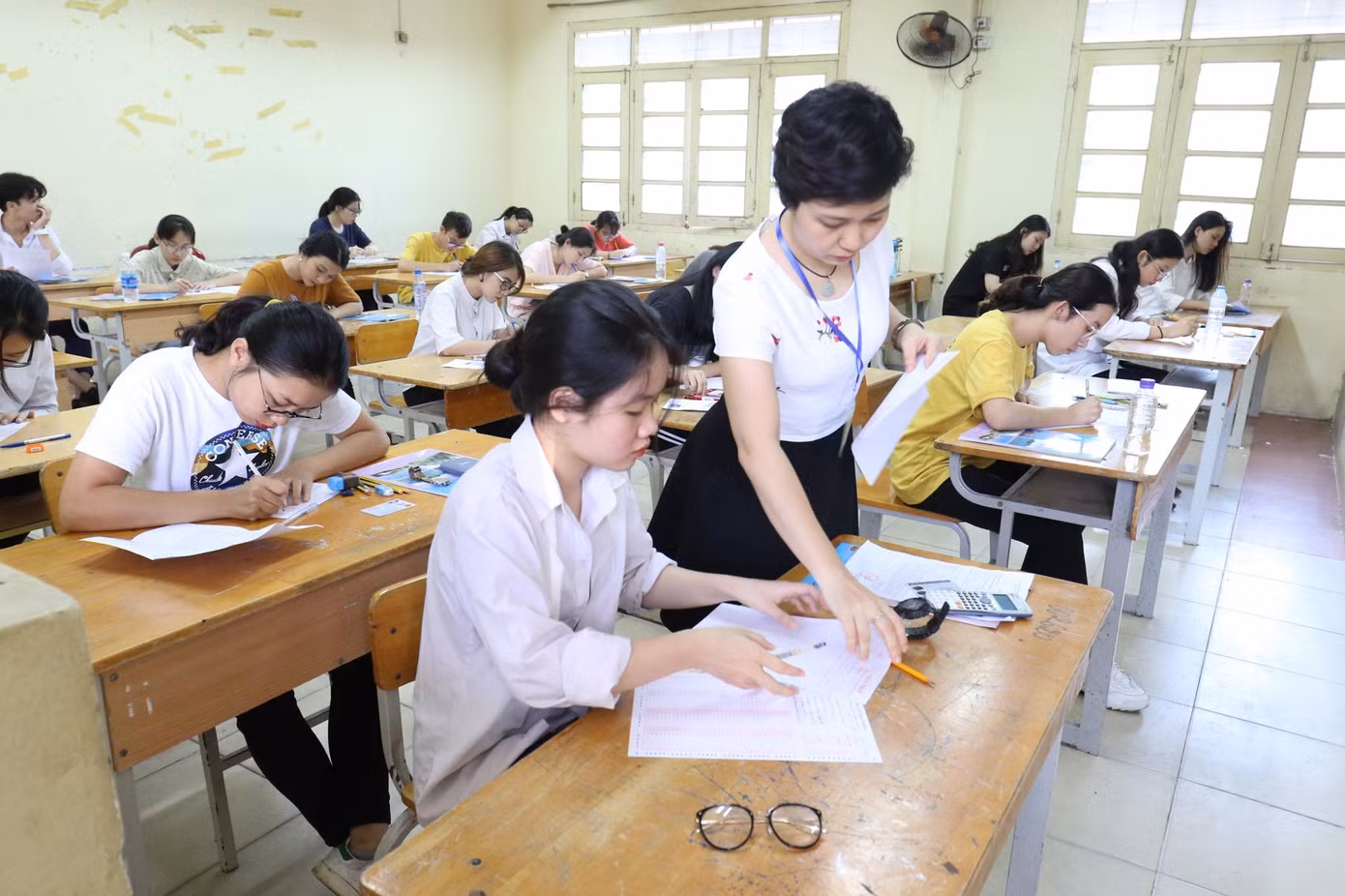 Bộ GD&ĐT họp báo nóng thi THPT 2019: Chưa thấy gian lận có tổ chức ảnh 31