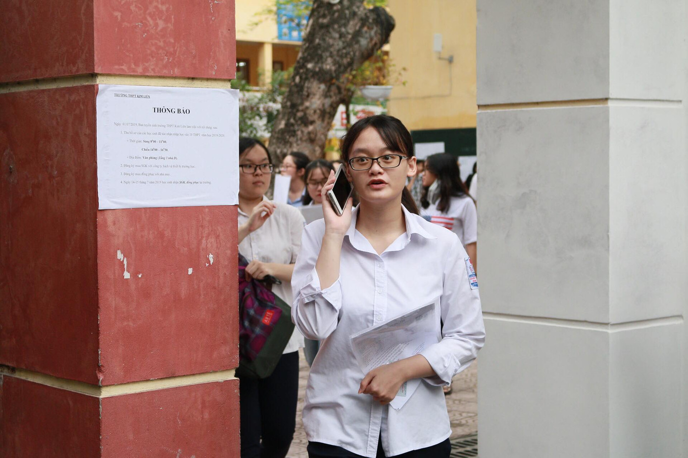 Thí sinh hào hứng làm thủ tục nhập thi THPT quốc gia 2019 ảnh 29